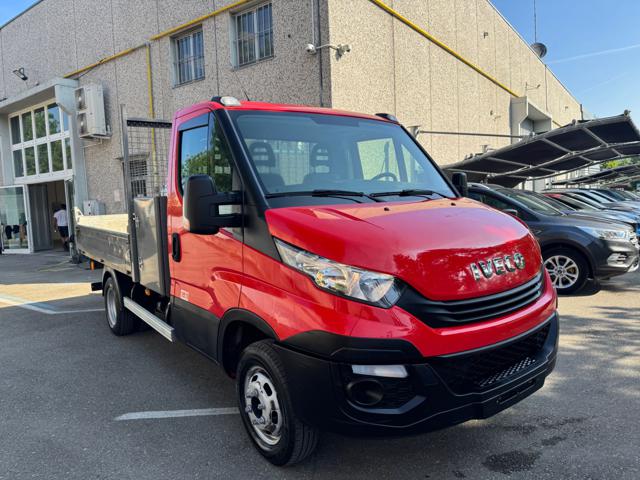 IVECO Daily usata, con Airbag