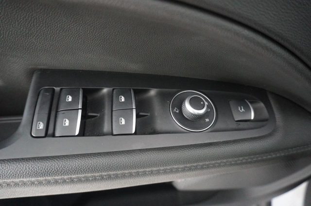 ALFA ROMEO Stelvio usata, con Touch screen