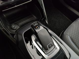 PEUGEOT 2008 usata, con Volante in pelle