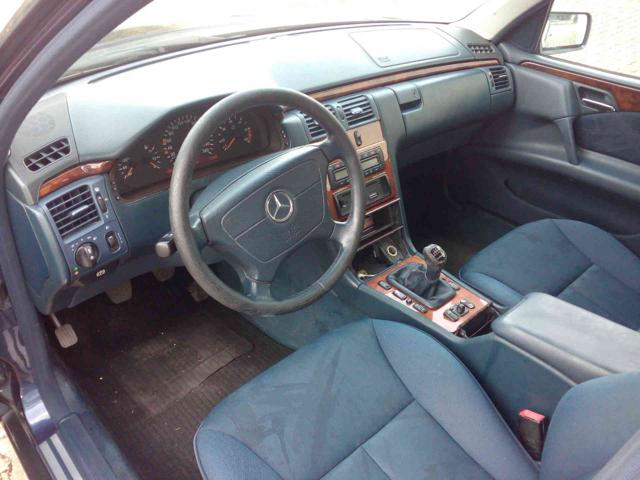 MERCEDES-BENZ E 250 usata, con Airbag Passeggero