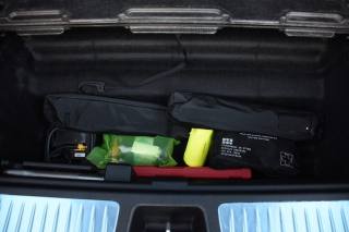 MERCEDES-BENZ EQE usata, con Interni in pelle