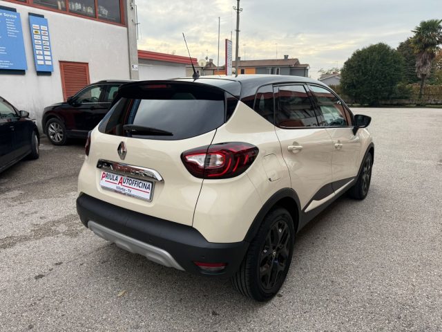 RENAULT Captur usata, con Autoradio