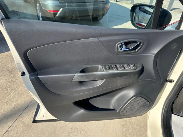 RENAULT Captur usata, con Lettore CD