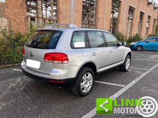 VOLKSWAGEN Touareg usata, con Autoradio