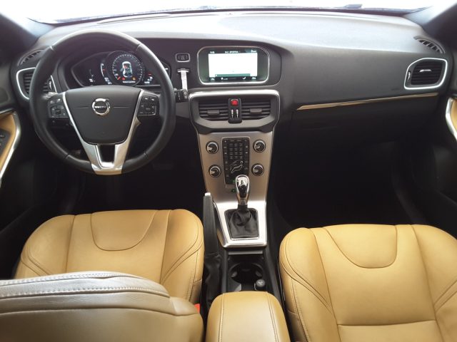 VOLVO V40 usata, con Controllo trazione