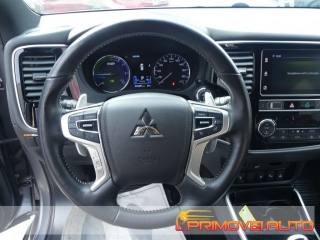 MITSUBISHI Outlander usata, con Airbag laterali