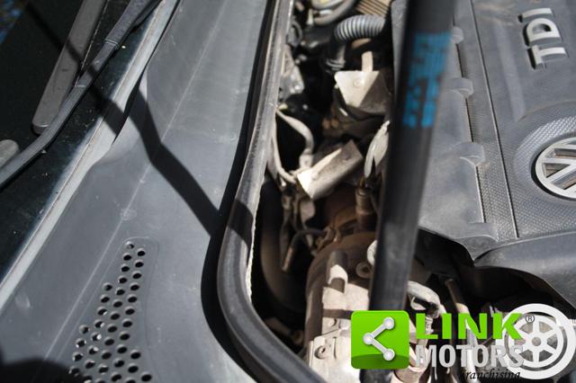 VOLKSWAGEN Golf usata, con Freno di stazionamento elettrico