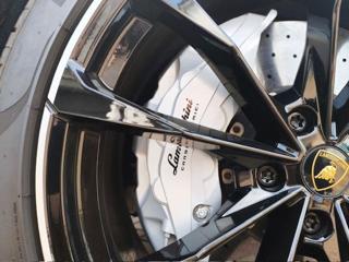 LAMBORGHINI Urus usata, con Luci diurne