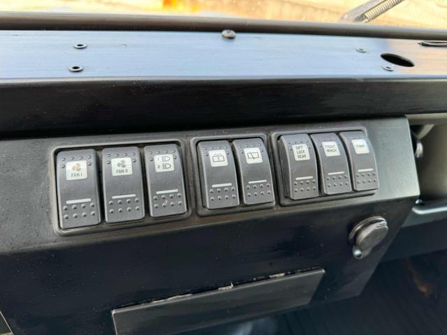 LAND ROVER Defender usata 9