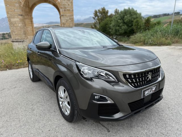 PEUGEOT 3008 usata, con Fendinebbia