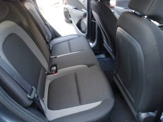HYUNDAI Kona usata, con Autoradio digitale