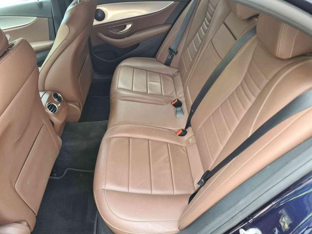 MERCEDES-BENZ E 200 usata, con Chiusura centralizzata