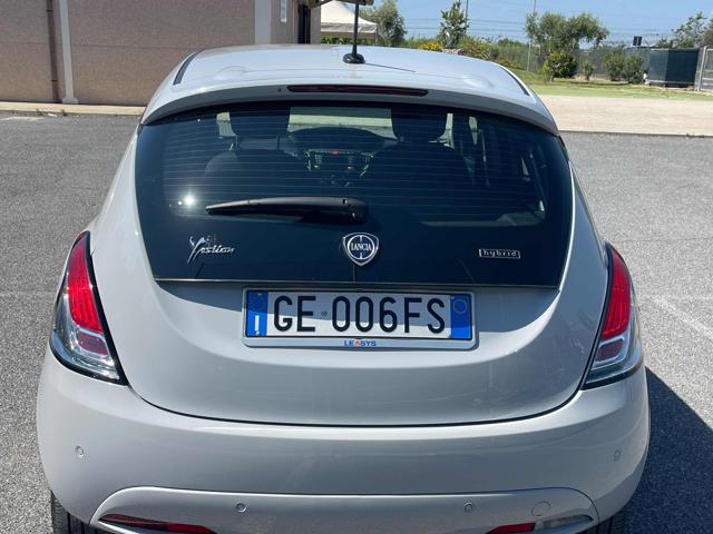 LANCIA Ypsilon usata, con Fendinebbia