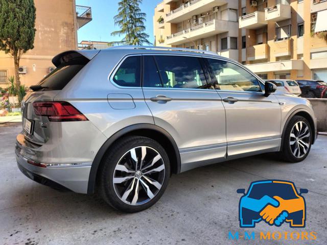 VOLKSWAGEN Tiguan usata, con Autoradio