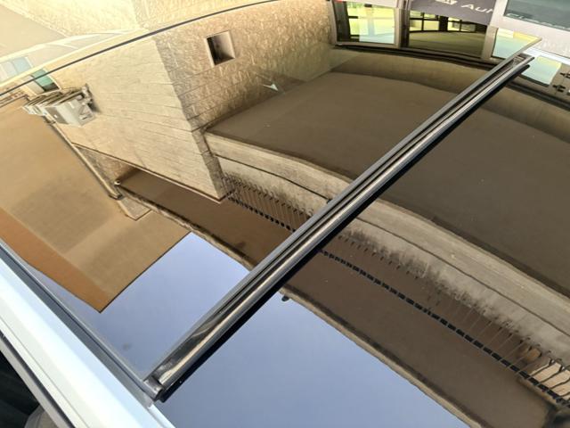 VOLKSWAGEN Taigo usata, con Luci diurne