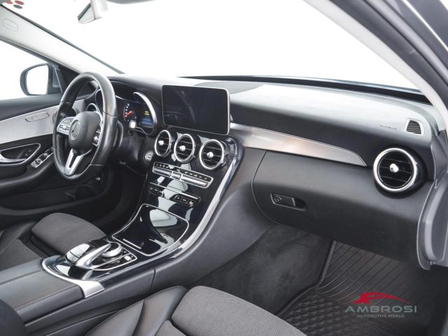 MERCEDES-BENZ CLA usata 11