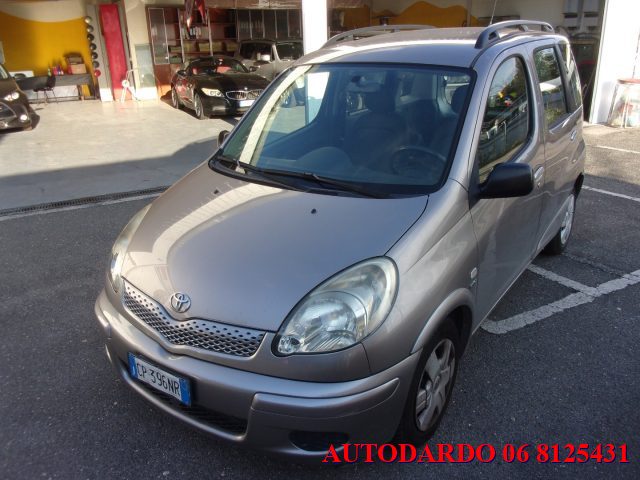 TOYOTA Yaris usata, con ABS
