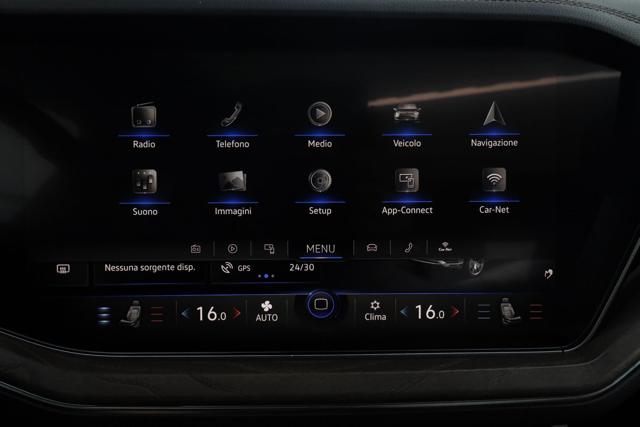 VOLKSWAGEN Touareg usata, con Fari LED