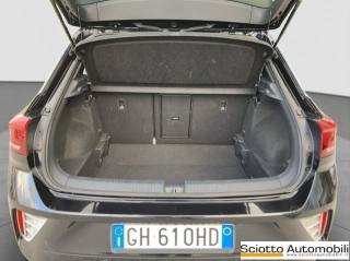 VOLKSWAGEN T-Roc usata, con Autoradio digitale