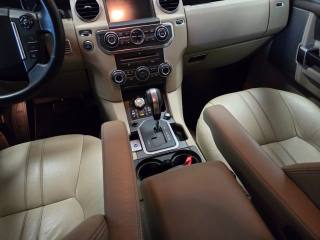 LAND ROVER Discovery usata, con MP3