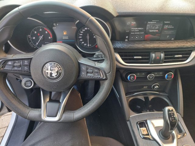 ALFA ROMEO Stelvio usata, con Autoradio
