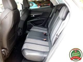 PEUGEOT 3008 usata, con Climatizzatore
