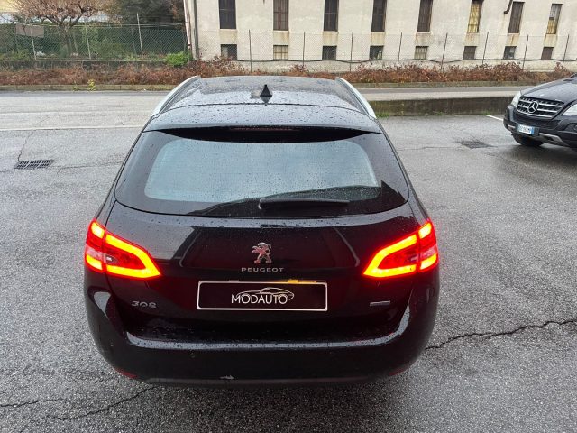 PEUGEOT 308 usata, con Cerchi in lega