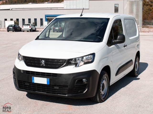 PEUGEOT Partner usata, con Alzacristalli elettrici