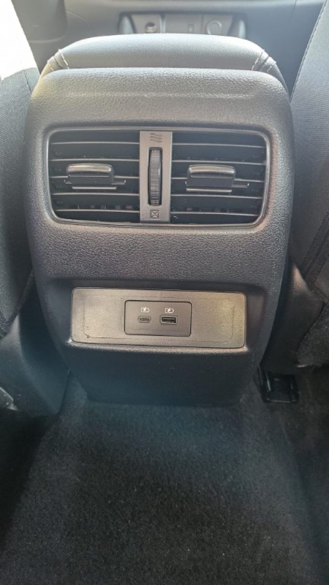 NISSAN Qashqai usata, con Vetri oscurati