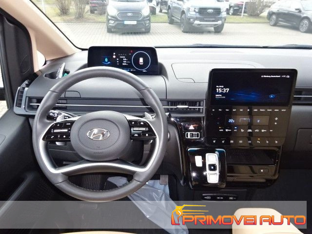 HYUNDAI Staria usata, con ABS