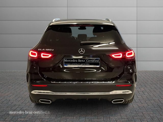 MERCEDES-BENZ GLA 180 usata, con Airbag Passeggero