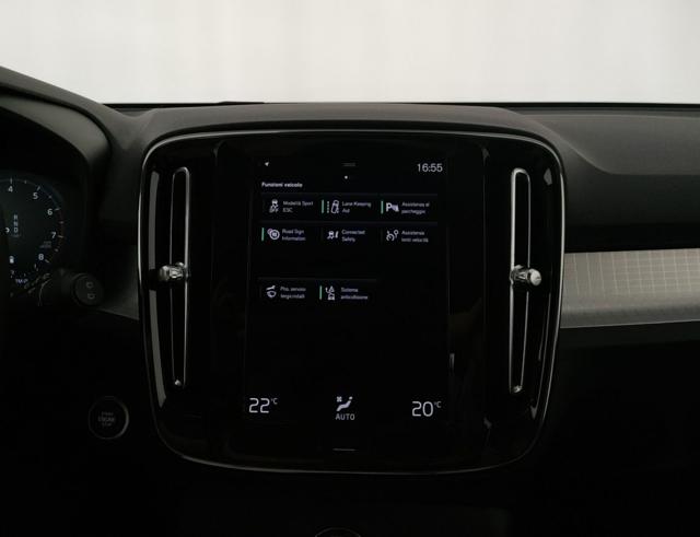 VOLVO XC40 usata, con Trazione integrale