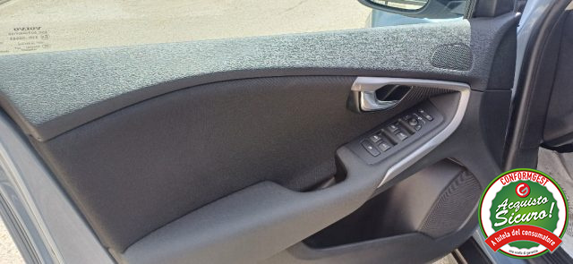 VOLVO V40 Cross Country usata, con Boardcomputer