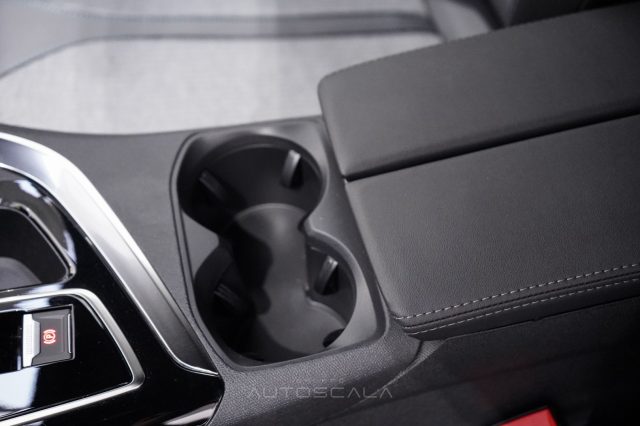 PEUGEOT 3008 usata, con Sensore di luce