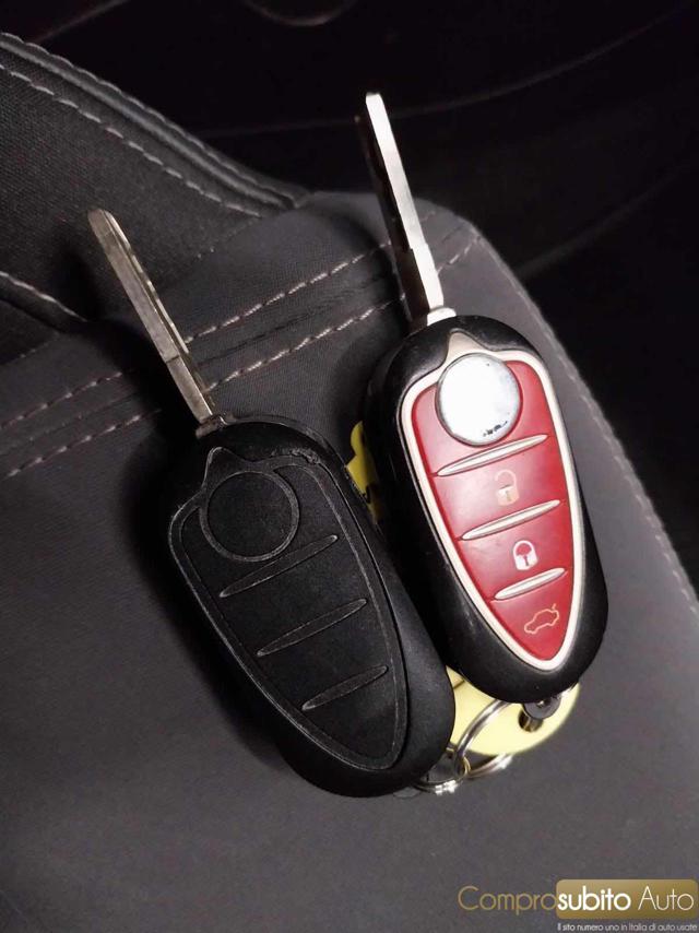 ALFA ROMEO MiTo usata, con Airbag testa