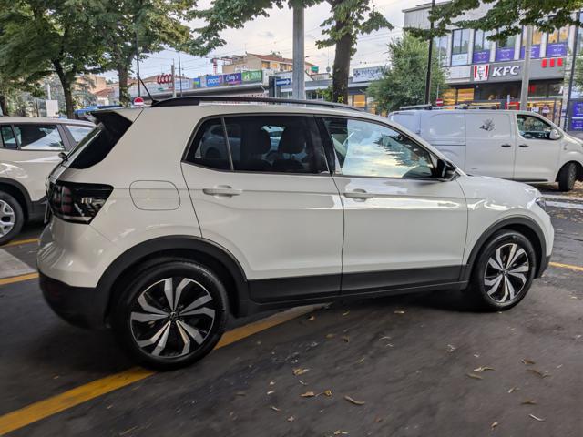 VOLKSWAGEN T-Cross usata, con Autoradio