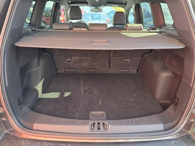 FORD Kuga usata, con Bracciolo