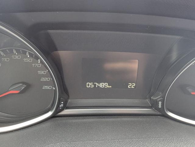 PEUGEOT 308 usata, con Volante in pelle