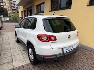 VOLKSWAGEN Tiguan usata, con Autoradio