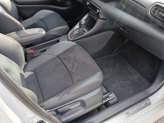 TOYOTA Yaris usata, con Fendinebbia