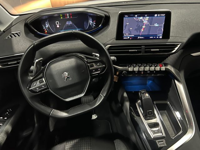 PEUGEOT 3008 usata, con Boardcomputer