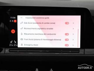 VOLKSWAGEN Golf usata, con Luci diurne