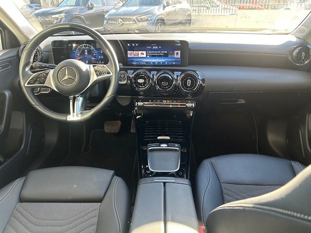 MERCEDES-BENZ A 180 usata, con Cerchi in lega