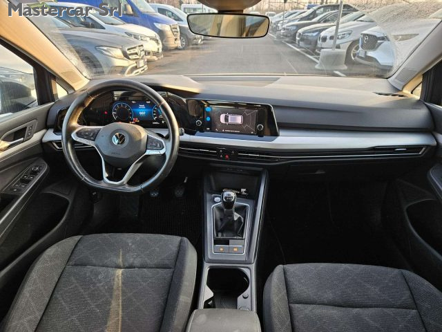 VOLKSWAGEN Golf Variant usata, con Park Distance Control