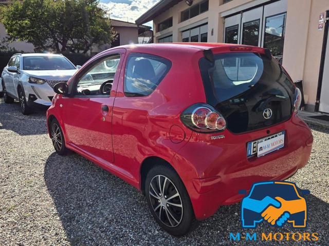 TOYOTA Aygo usata, con Autoradio