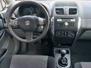SUZUKI SX4 usata, con Climatizzatore