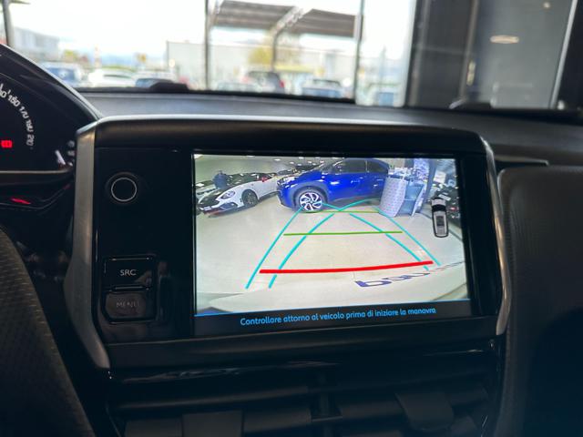 PEUGEOT 2008 usata, con Park Distance Control