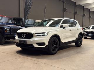 VOLVO XC40 T2 Geartronic Momentum  *OK NEOPATENTATI / IVA*