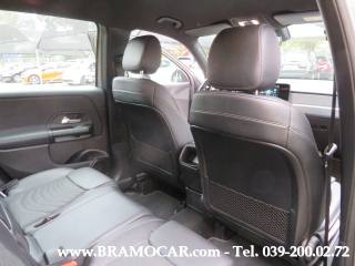 MERCEDES-BENZ GLB 180 usata, con Volante multifunzione