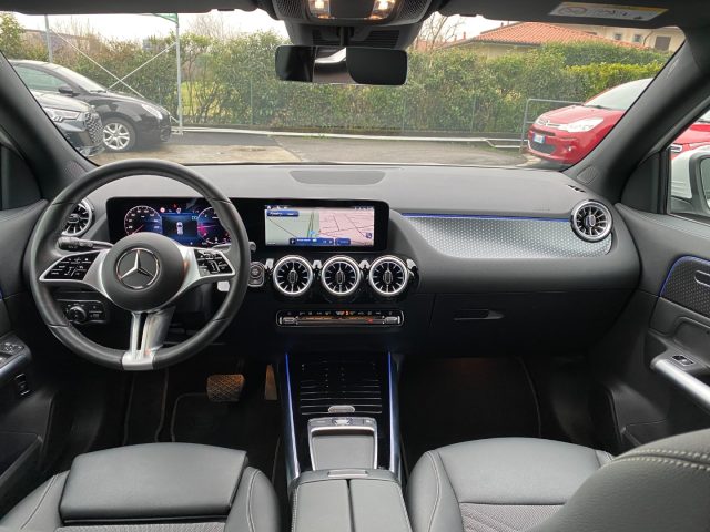 MERCEDES-BENZ GLA 200 usata, con Gancio traino